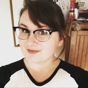 Meet your Posher, Libby